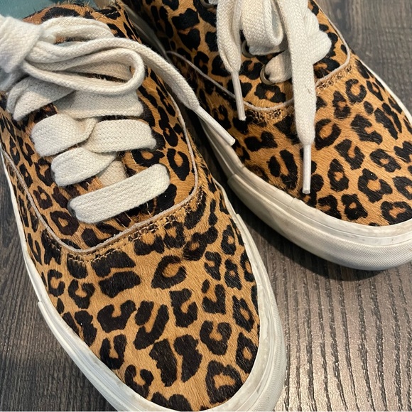 SeaVees Women Legend Mulholland Cowhide Sneakers - Picture 4 of 8